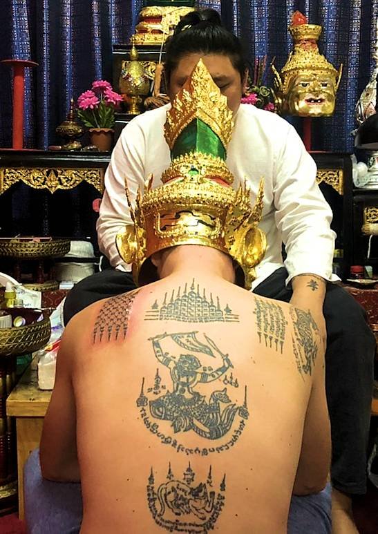 Yant Suea Koo Phutsorn Sak Yant by traditional Thai hand poke. Bangkok,  Thailand #thaitattoocafe